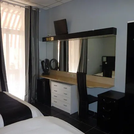 Boeri Hotel 2*
